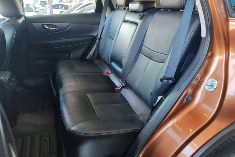 Used Nissan X-Trail 2014 2.0L CVT Comfort Edition 2WD Left Rear Seat