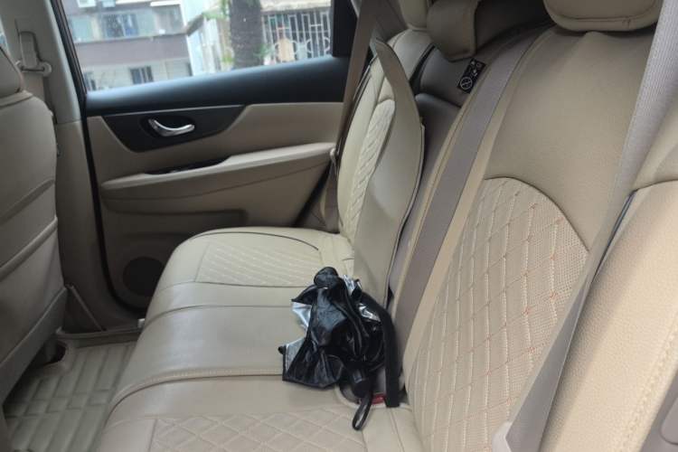 Used Nissan X-Trail 2014 2.0L CVT Comfort Edition 2WD Left Rear Seat