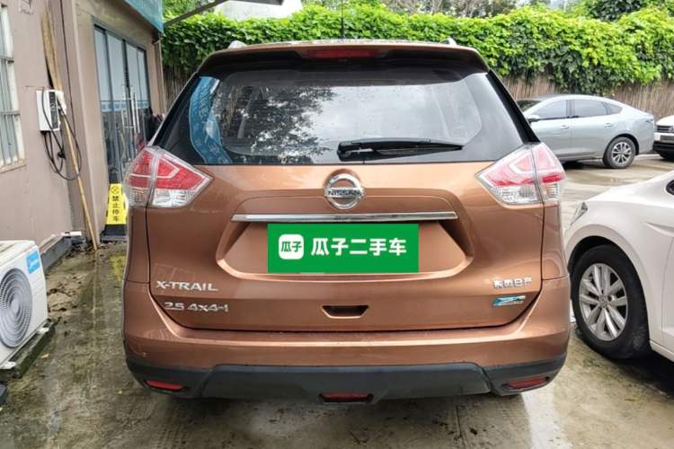 Used Nissan X-Trail 2014 2.5L CVT Leading Edition 4WD Rear