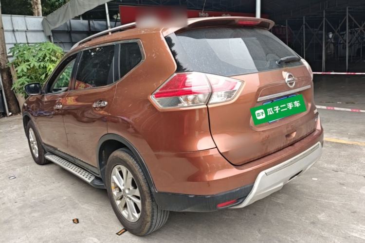 Used Nissan X-Trail 2014 2.5L CVT Leading Edition 4WD Rear Left 45 Deg