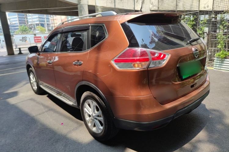 Used Nissan X-Trail 2014 2.5L CVT Luxury Edition 4WD Rear Left 45 Deg