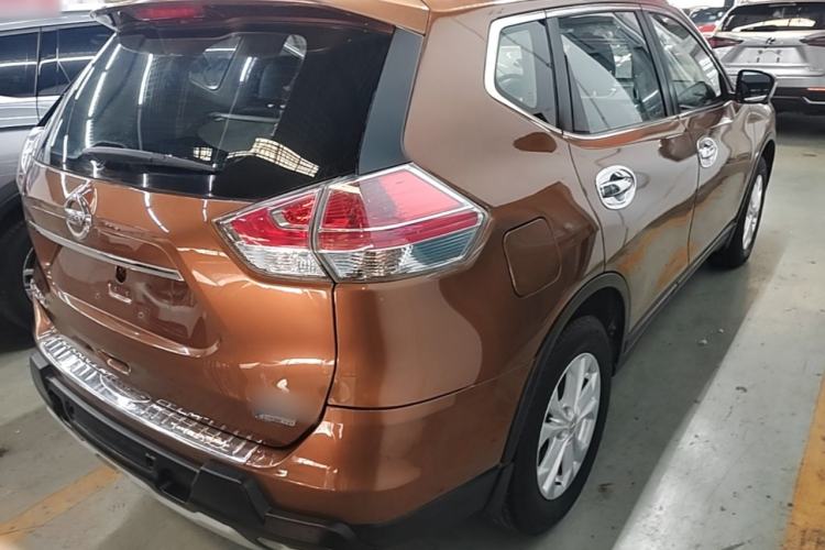 Used Nissan X-Trail 2014 2.0L CVT Comfort Edition 2WD Rear Right 45 Deg