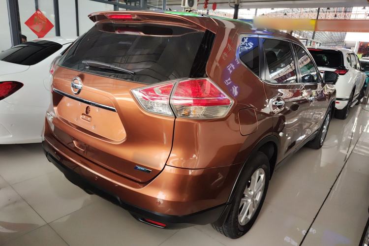 Used Nissan X-Trail 2014 2.0L CVT Comfort Edition 2WD Rear Right 45 Deg