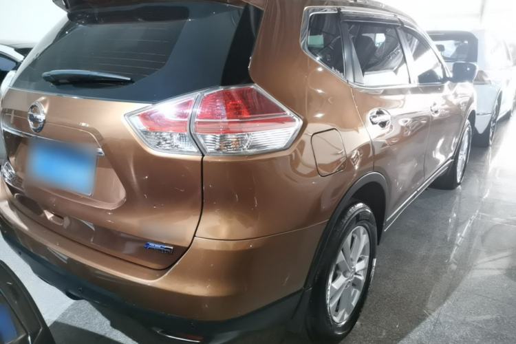 Used Nissan X-Trail 2014 2.0L CVT Comfort Edition 2WD Rear Right 45 Deg