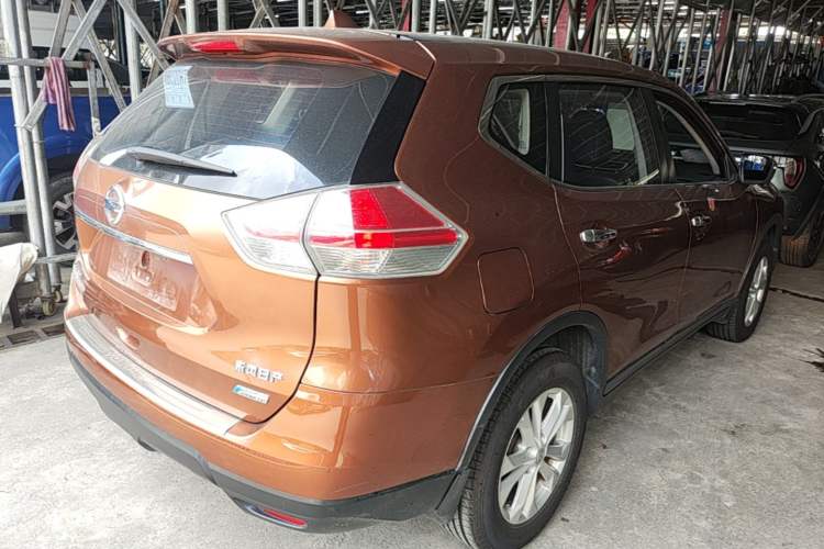 Used Nissan X-Trail 2014 2.0L CVT Comfort Edition 2WD Rear Right 45 Deg