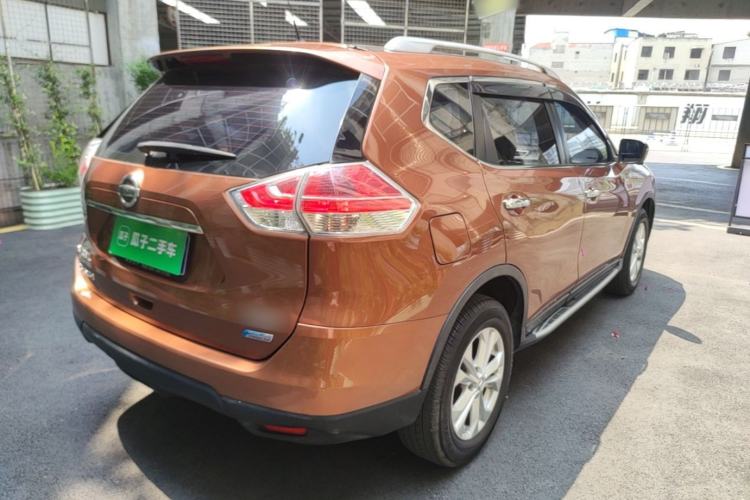 Used Nissan X-Trail 2014 2.5L CVT Luxury Edition 4WD Rear Right 45 Deg