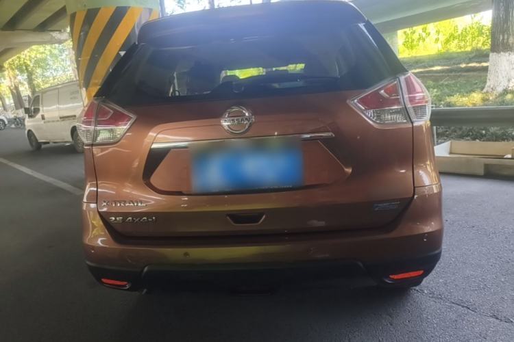 Used Nissan X-Trail 2014 2.5L CVT Leading Edition 4WD Rear