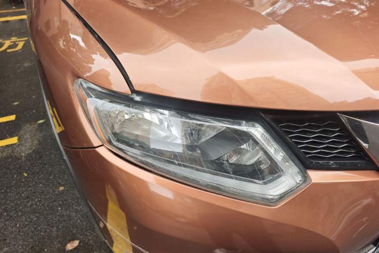 Used Nissan X-Trail 2014 2.0L CVT Comfort Edition 2WD Right Front Headlight