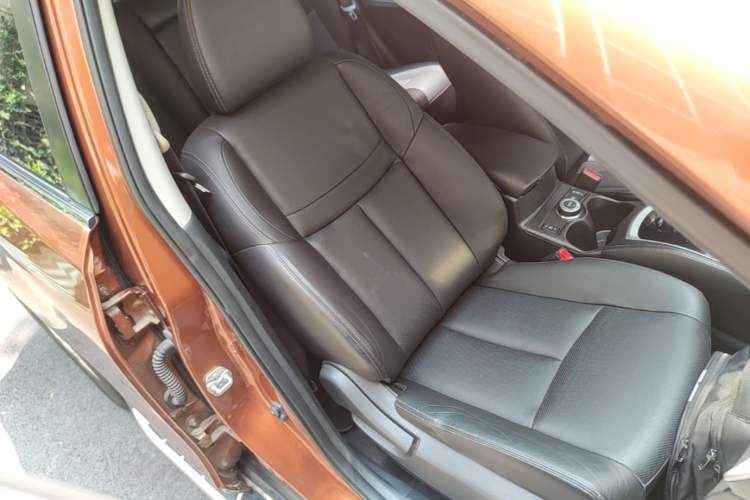 Used Nissan X-Trail 2014 2.5L CVT Luxury Edition 4WD Right Front Seat