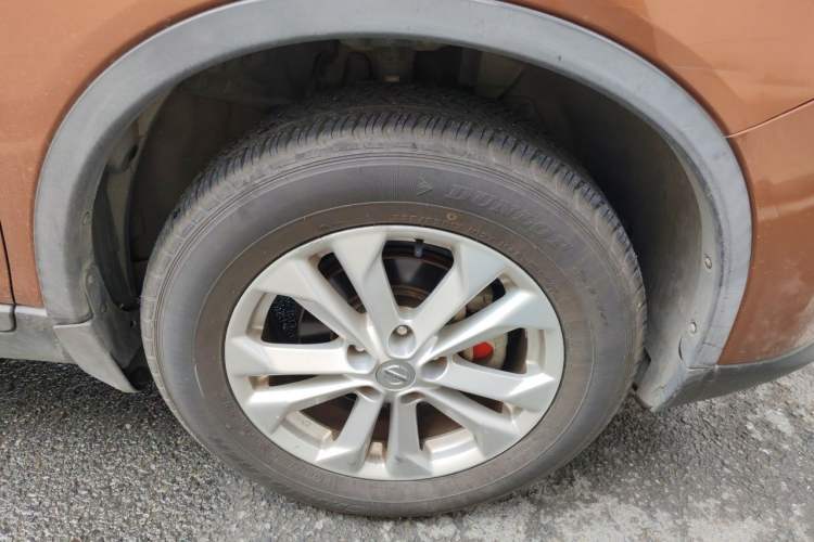 Used Nissan X-Trail 2014 2.0L CVT Fashion Edition 2WD Right Front Wheel Hub