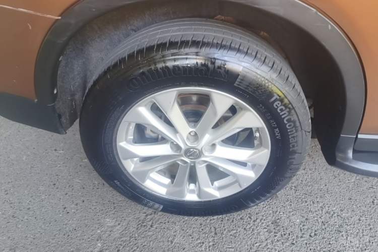Used Nissan X-Trail 2014 2.5L CVT Leading Edition 4WD Right Rear Wheel Hub