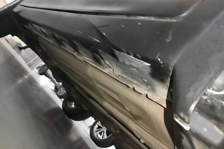 Used Nissan X-Trail 2014 2.0L CVT Comfort Edition 2WD Right Side Sill