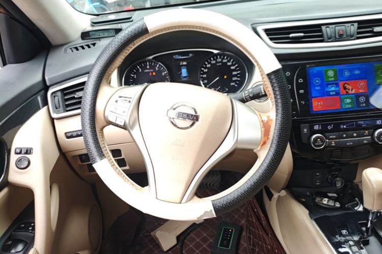 Used Nissan X-Trail 2014 2.5L CVT Leading Edition 4WD Steering Wheel