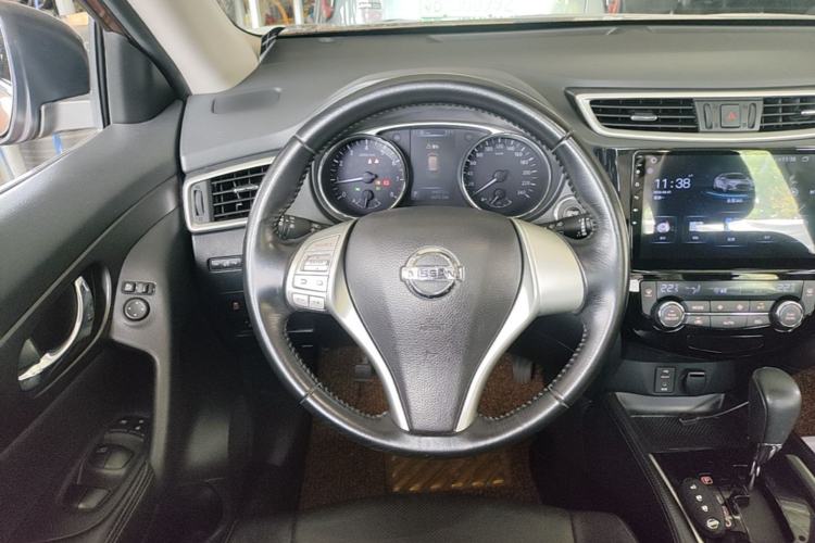 Used Nissan X-Trail 2014 2.0L CVT Comfort Edition 2WD Steering Wheel