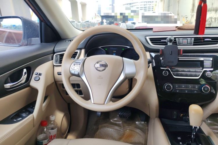 Used Nissan X-Trail 2014 2.0L CVT Fashion Edition 2WD Steering Wheel
