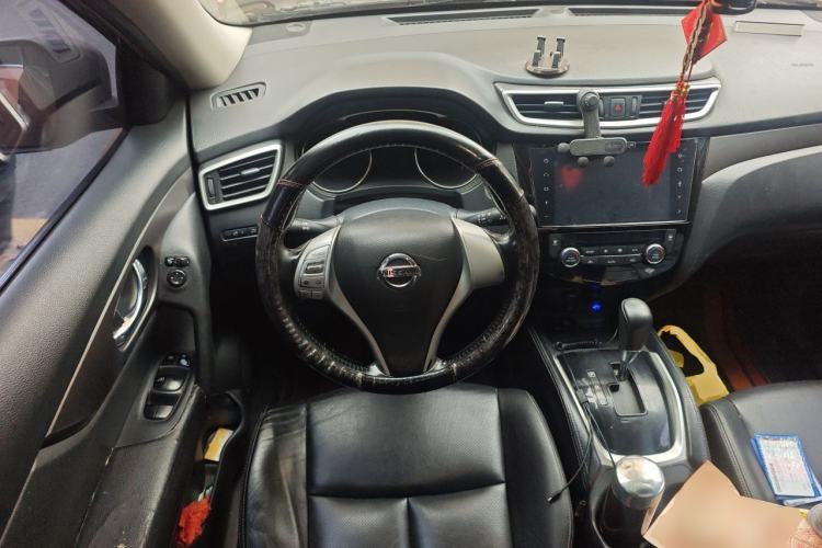 Used Nissan X-Trail 2014 2.0L CVT Comfort Edition 2WD Steering Wheel