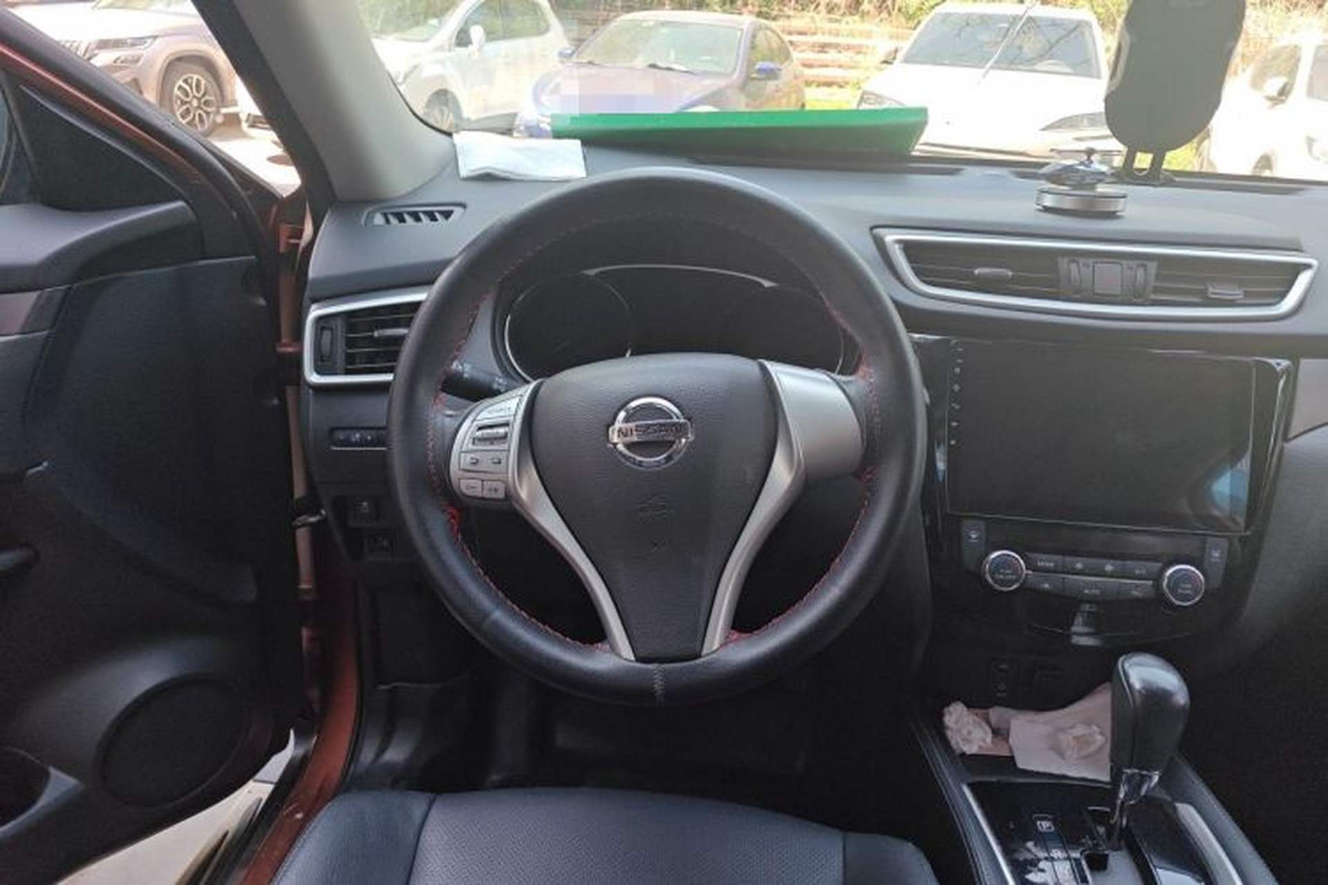 Used Nissan X-Trail 2014 2.0L CVT Comfort Edition 2WD Steering Wheel