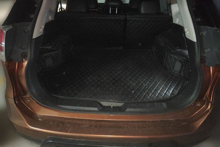 Used Nissan X-Trail 2014 2.0L CVT Comfort Edition 2WD Trunk