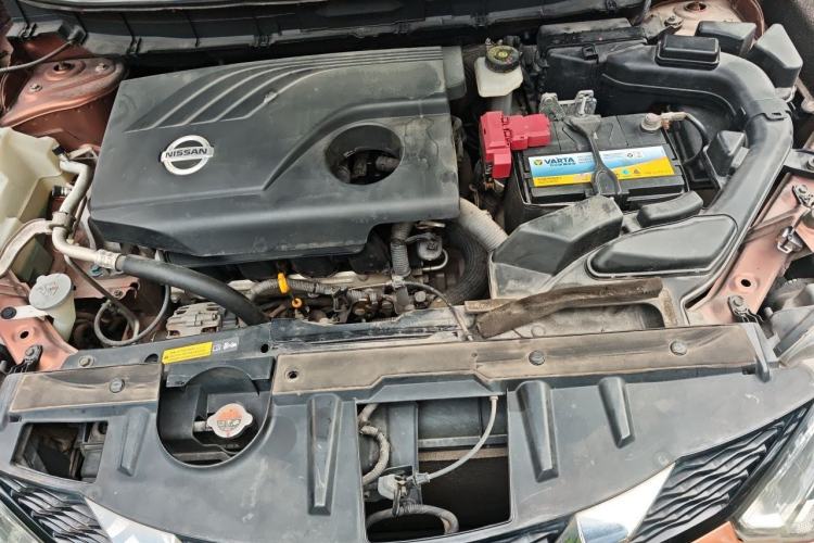 Used Nissan X-Trail 2014 2.0L CVT Comfort Edition 2WD Engine Bay