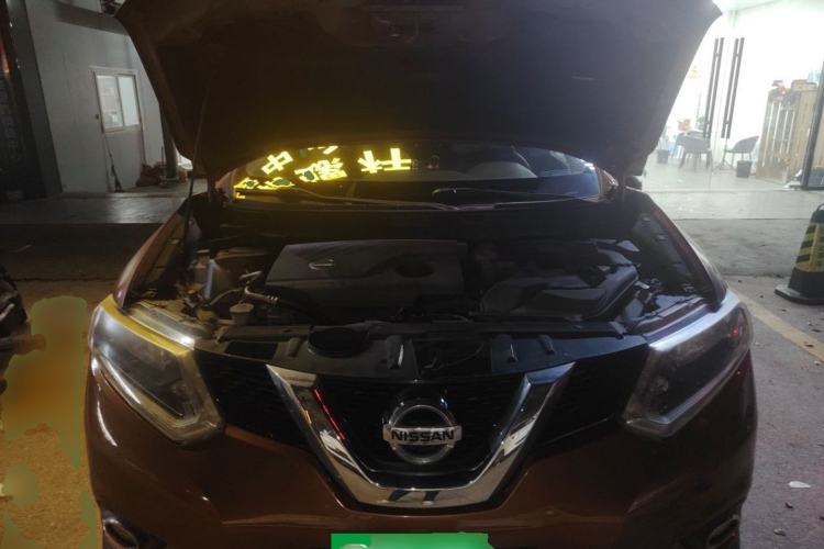 Used Nissan X-Trail 2014 2.0L CVT Smart Edition 2WD Engine Bay