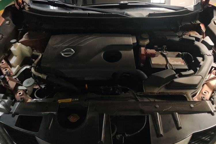 Used Nissan X-Trail 2014 2.0L CVT Comfort Edition 2WD Engine Bay