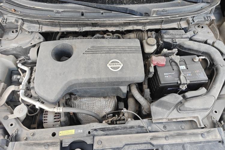 Used Nissan X-Trail 2014 2.5L CVT Luxury Edition 4WD Engine Bay