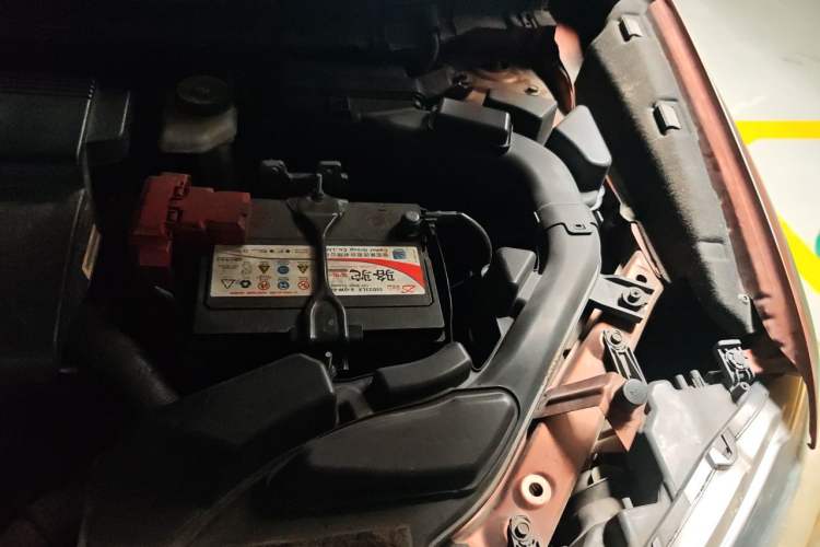 Used Nissan X-Trail 2014 2.0L CVT Comfort Edition 2WD Engine Bay Left