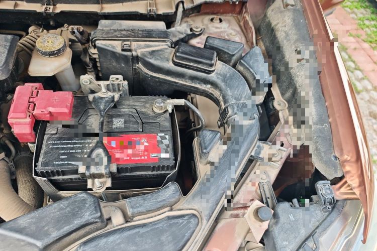 Used Nissan X-Trail 2014 2.0L CVT Comfort Edition 2WD Engine Bay Left