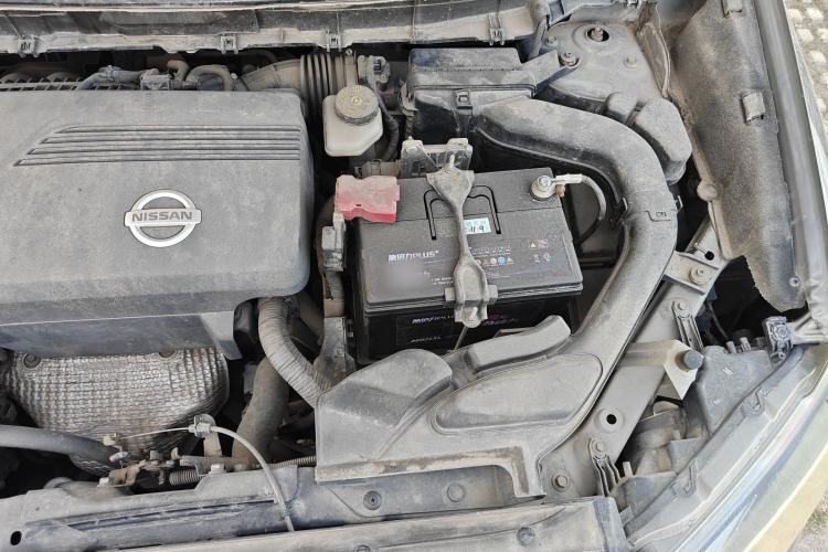 Used Nissan X-Trail 2014 2.5L CVT Luxury Edition 4WD Engine Bay Left