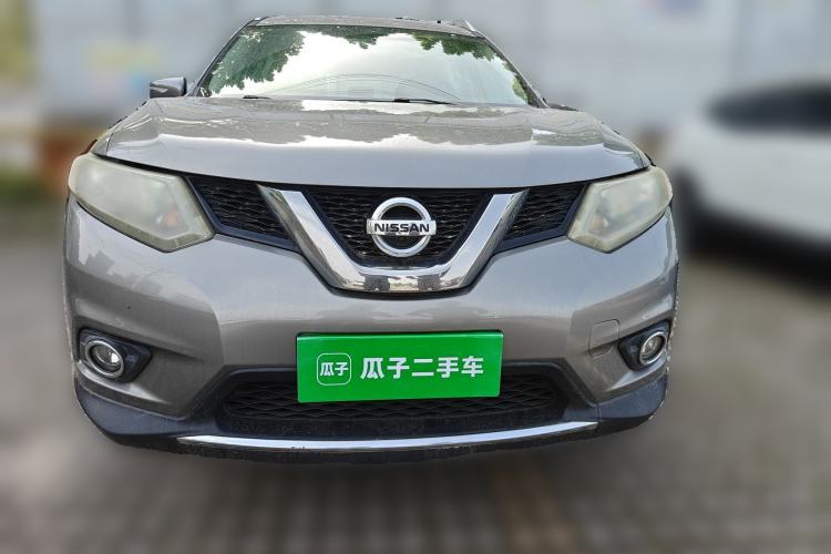 Used Nissan X-Trail 2014 2.5L CVT Luxury Edition 4WD Front