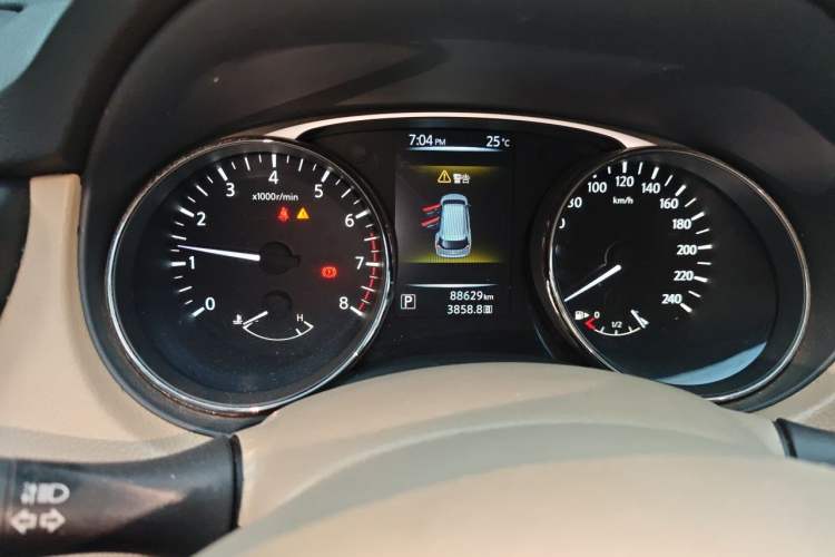 Used Nissan X-Trail 2014 2.0L CVT Comfort Edition 2WD Instrument Cluster