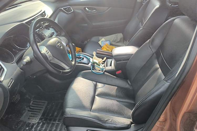 Used Nissan X-Trail 2014 2.0L CVT Comfort Edition 2WD Left Front Seat
