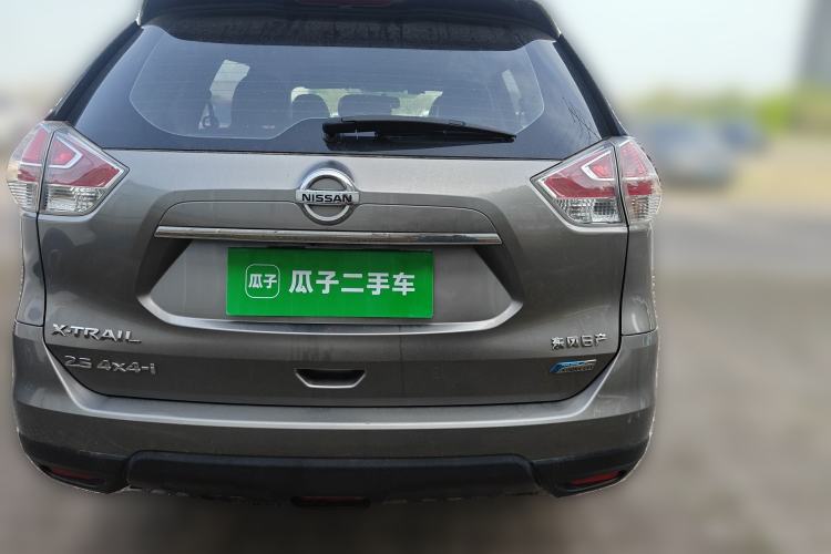 Used Nissan X-Trail 2014 2.5L CVT Luxury Edition 4WD Rear