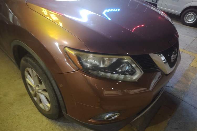 Used Nissan X-Trail 2014 2.0L CVT Smart Edition 2WD Right Front Headlight
