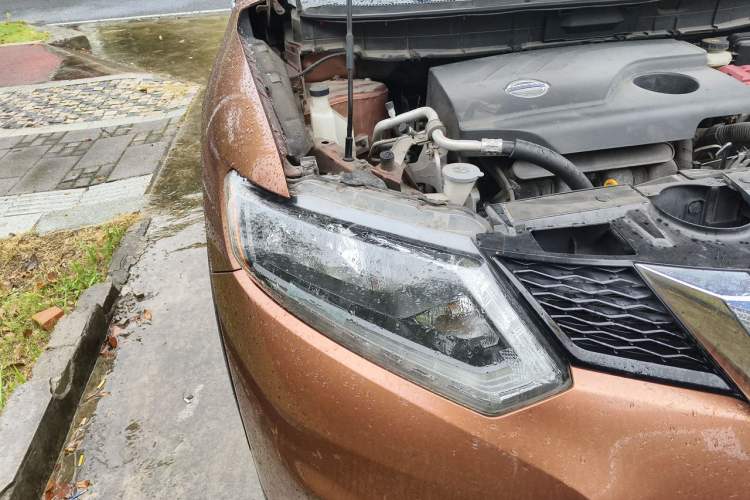 Used Nissan X-Trail 2014 2.0L CVT Comfort Edition 2WD Right Front Headlight