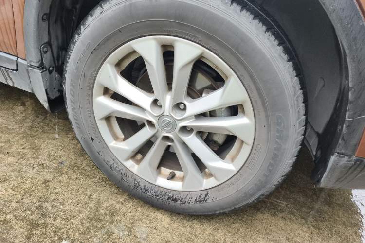 Used Nissan X-Trail 2014 2.0L CVT Comfort Edition 2WD Right Front Wheel Hub