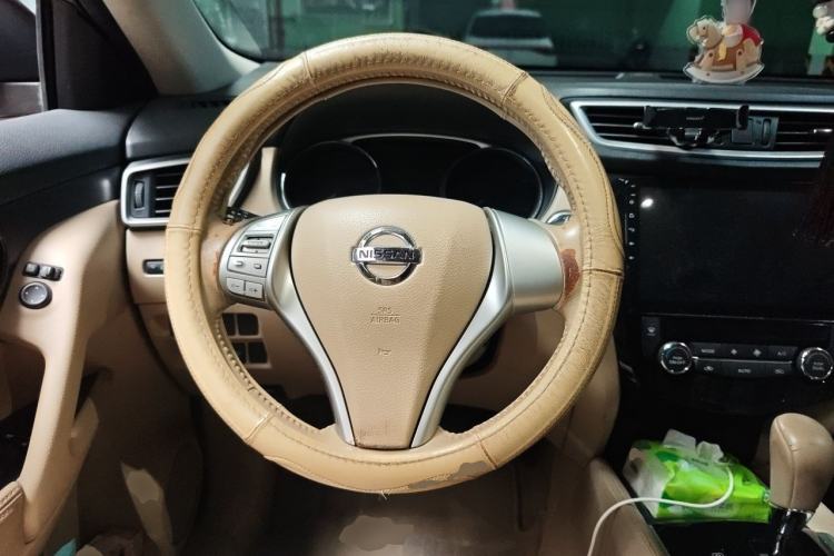 Used Nissan X-Trail 2014 2.0L CVT Comfort Edition 2WD Steering Wheel