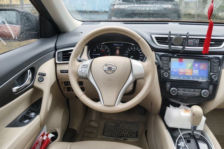 Used Nissan X-Trail 2014 2.0L CVT Comfort Edition 2WD Steering Wheel