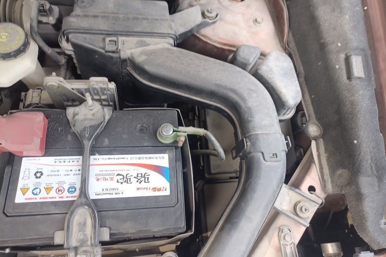 Used Nissan X-Trail 2014 2.5L CVT Luxury Edition 4WD Engine Bay Left
