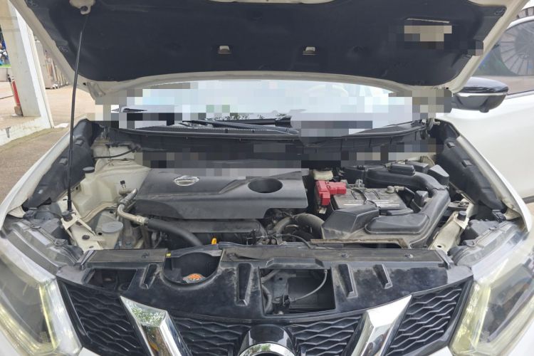 Used Nissan X-Trail 2014 2.0L CVT Comfort Edition 2WD Engine Bay
