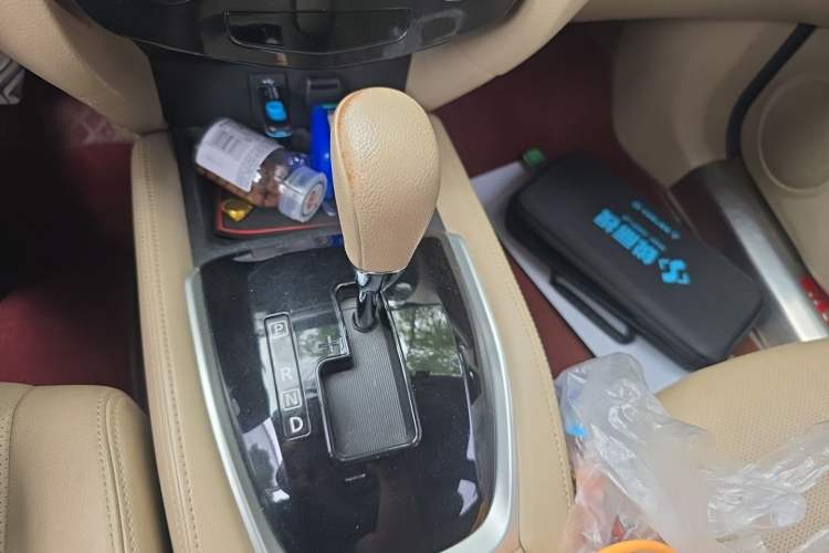 Used Nissan X-Trail 2014 2.0L CVT Comfort Edition 2WD Gear Lever