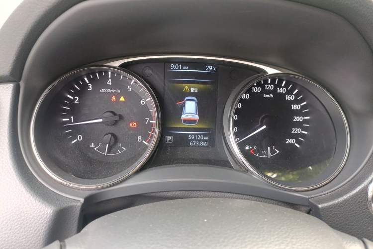 Used Nissan X-Trail 2014 2.5L CVT Luxury Edition 4WD Instrument Cluster