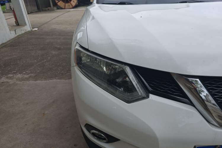 Used Nissan X-Trail 2014 2.0L CVT Comfort Edition 2WD Right Front Headlight