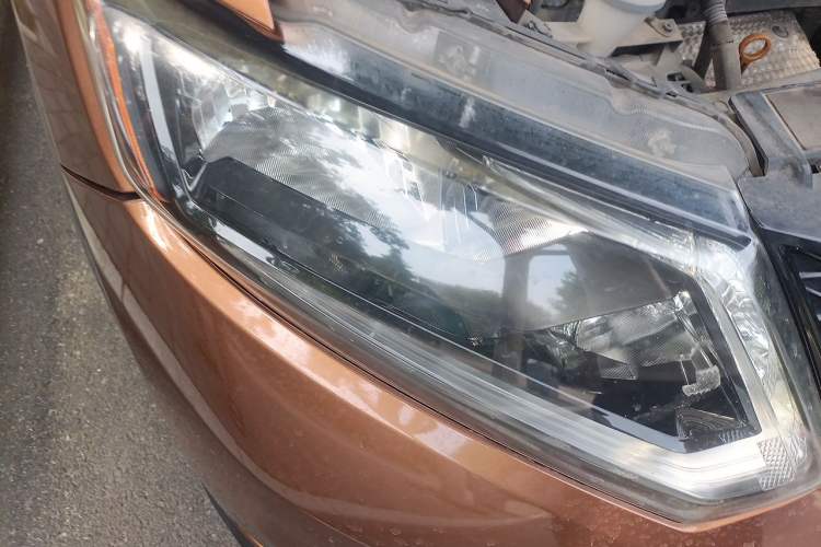 Used Nissan X-Trail 2014 2.5L CVT Luxury Edition 4WD Right Front Headlight