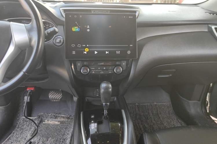 Used Nissan X-Trail 2014 2.0L CVT Comfort Edition 2WD Audio And AC Panel