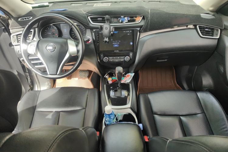 Used Nissan X-Trail 2014 2.0L CVT Comfort Edition 2WD Center Console