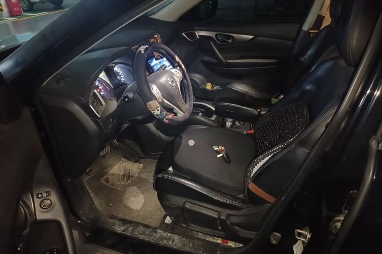 Used Nissan X-Trail 2014 2.0L CVT Smart Edition 2WD Driver Seat