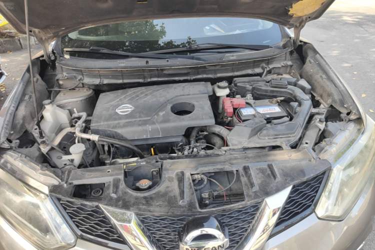 Used Nissan X-Trail 2014 2.0L CVT Comfort Edition 2WD Engine Bay