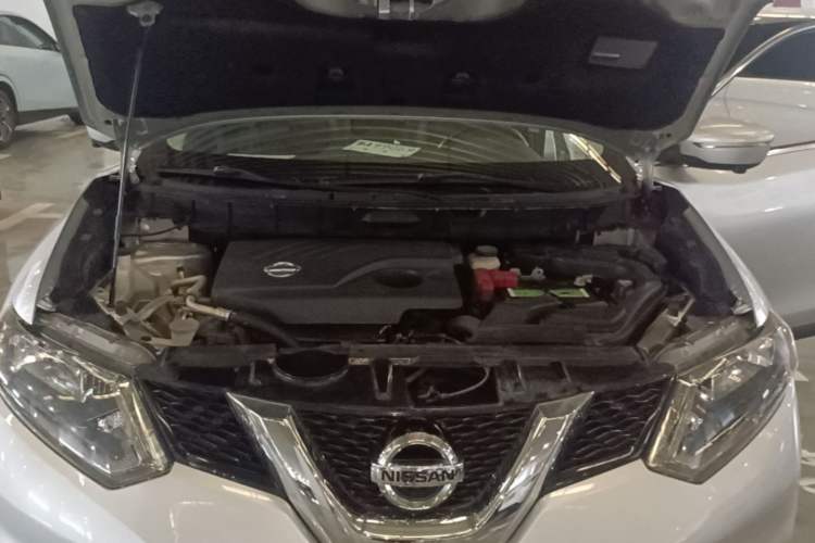 Used Nissan X-Trail 2014 2.0L CVT Comfort Edition 2WD Engine Bay