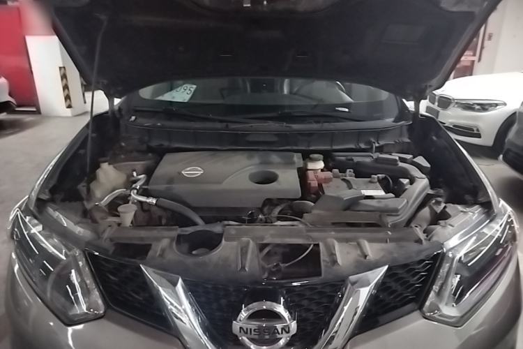 Used Nissan X-Trail 2014 2.0L CVT Comfort Edition 2WD Engine Bay